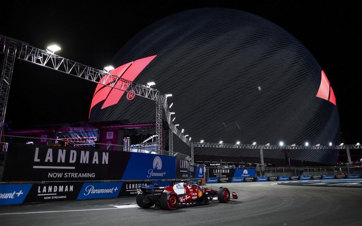 Leclerc y la Ferrari se quedaron con la mejor vuelta en la FP1 de Las Vegas