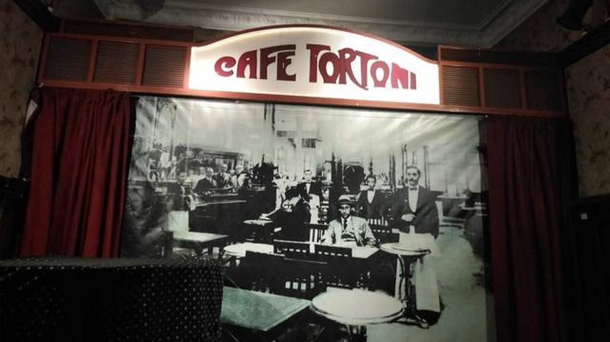 FOTO: Día de los Cafés destaca la historia y la popularidad del emblemático Café Tortoni