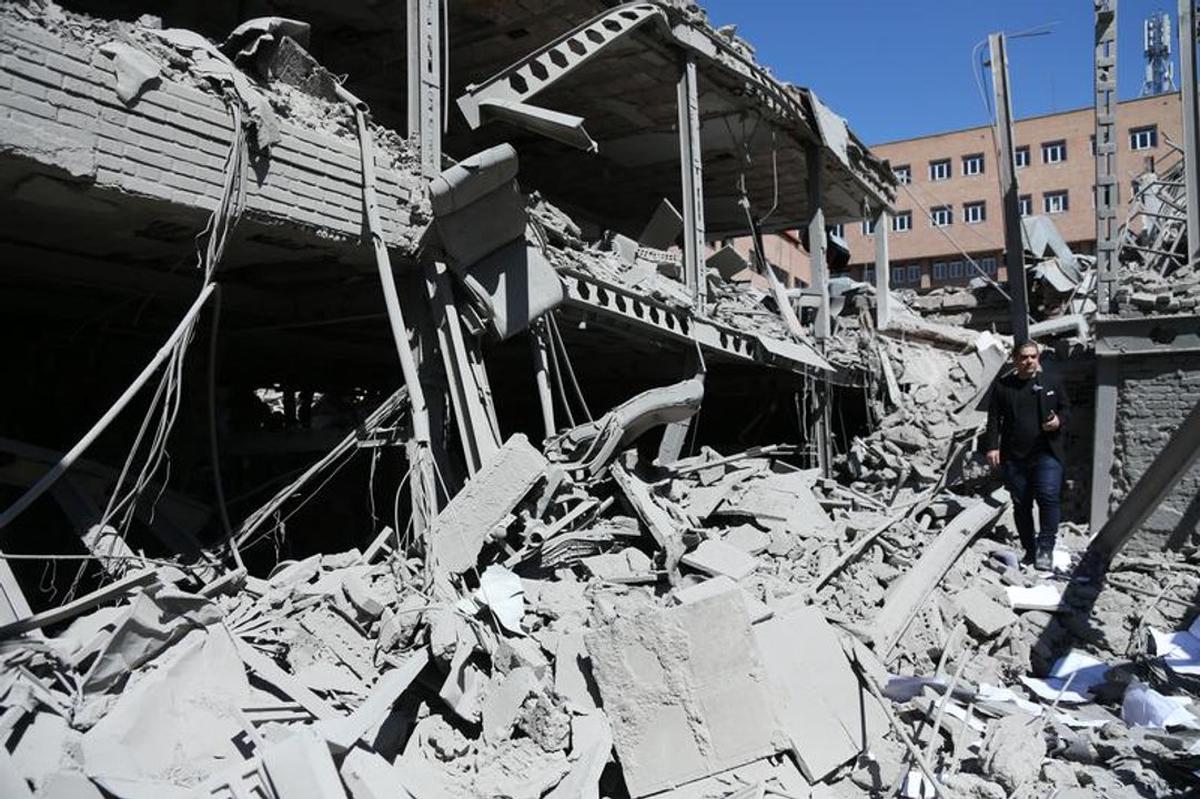 Destrozos en Irán.