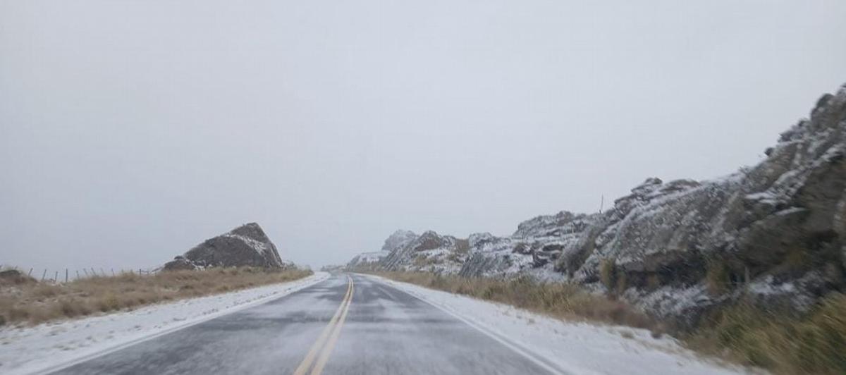 El Camino de las Altas Cumbres, cerrado por aguanieve y hielo (Foto: Roberto Fontanari/C3)