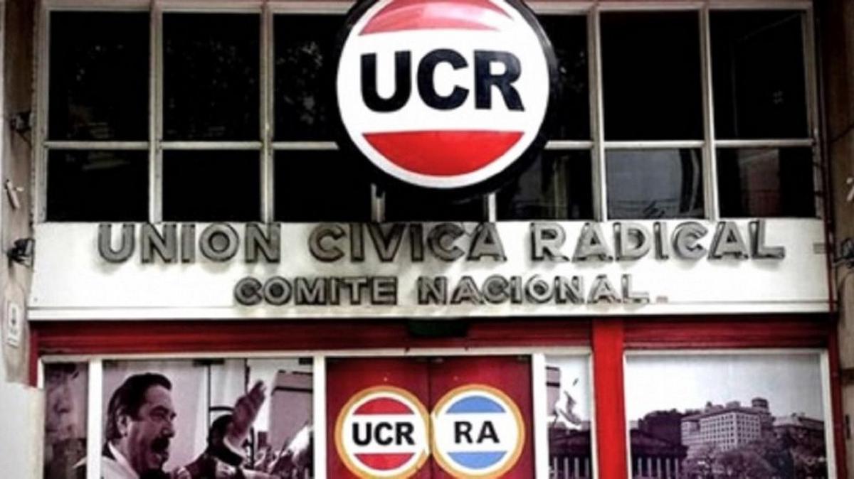 FOTO: La Unión Cívica Furgón de cola contra la UCR del interior