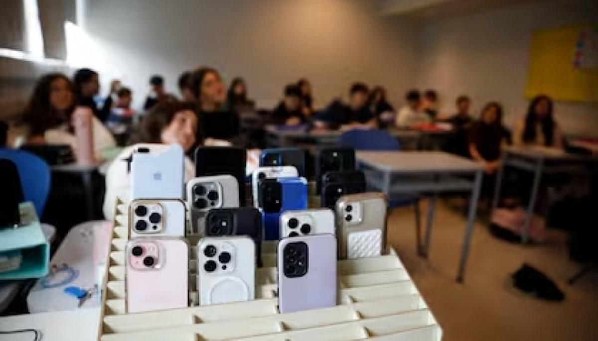 El Colegio Corazón de María prohíbe dispositivos electrónicos para el ciclo 2026