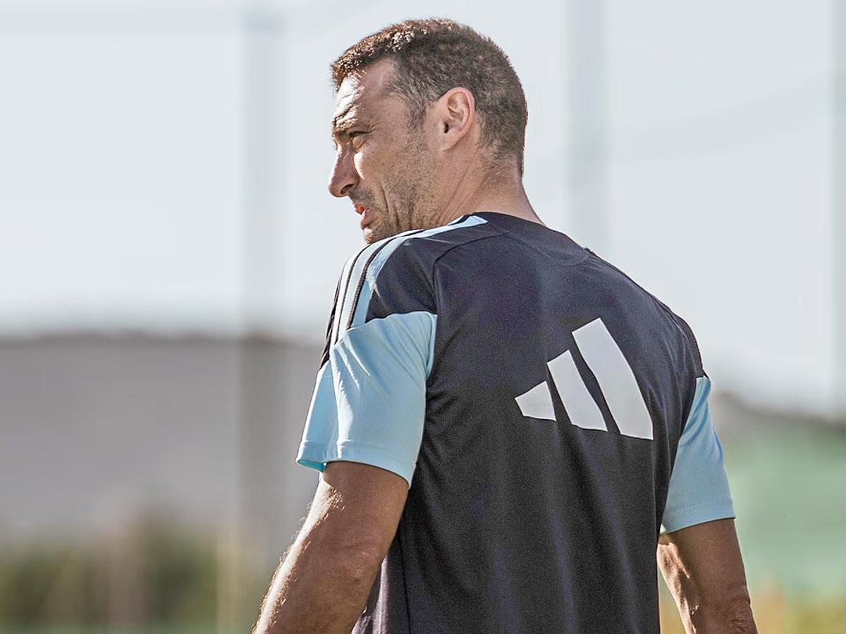 Lionel Scaloni llegó junto con los primeros 18 convocados a Estados Unidos, a días de comenzar el Mundial.