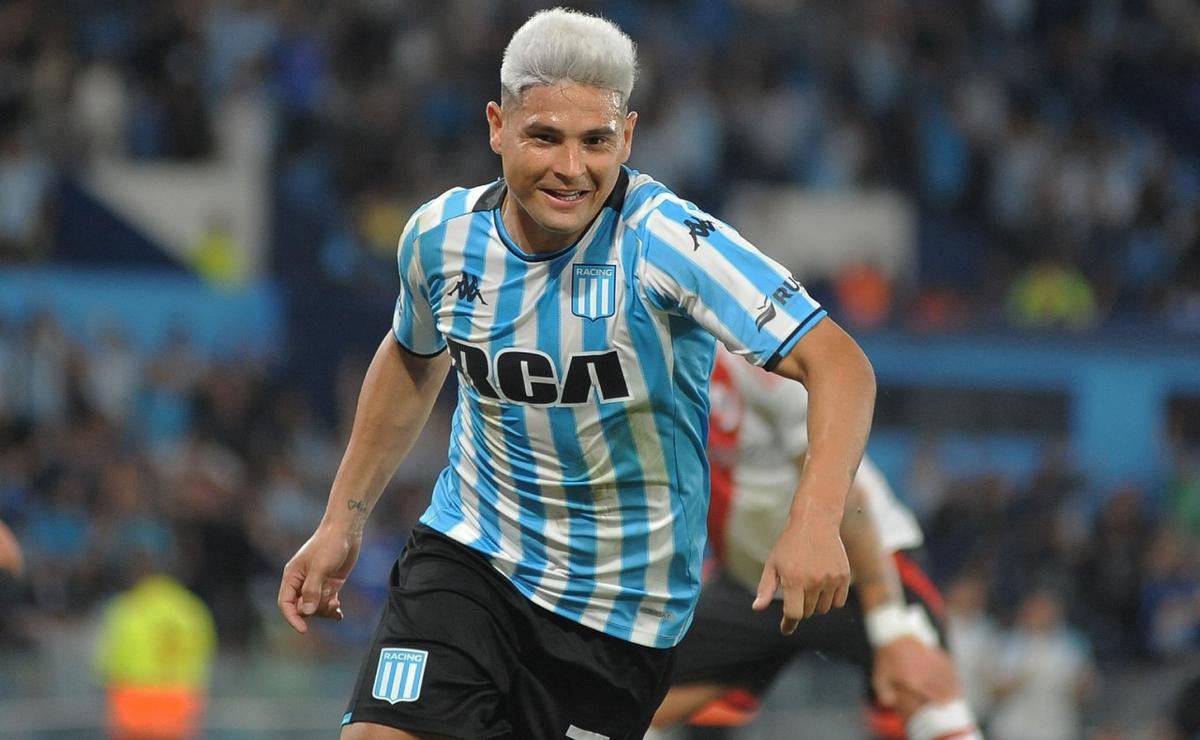 FOTO: Maxi Salas, el autor del gol del triunfo de Racing sobre River (Foto: @RacingClub).