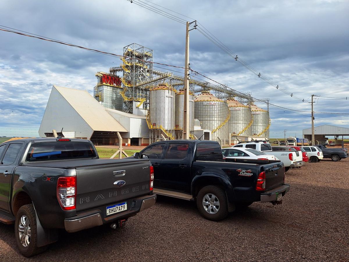Una de sus plantas de silos y secado posee capacidad para 103.000 toneladas de granos