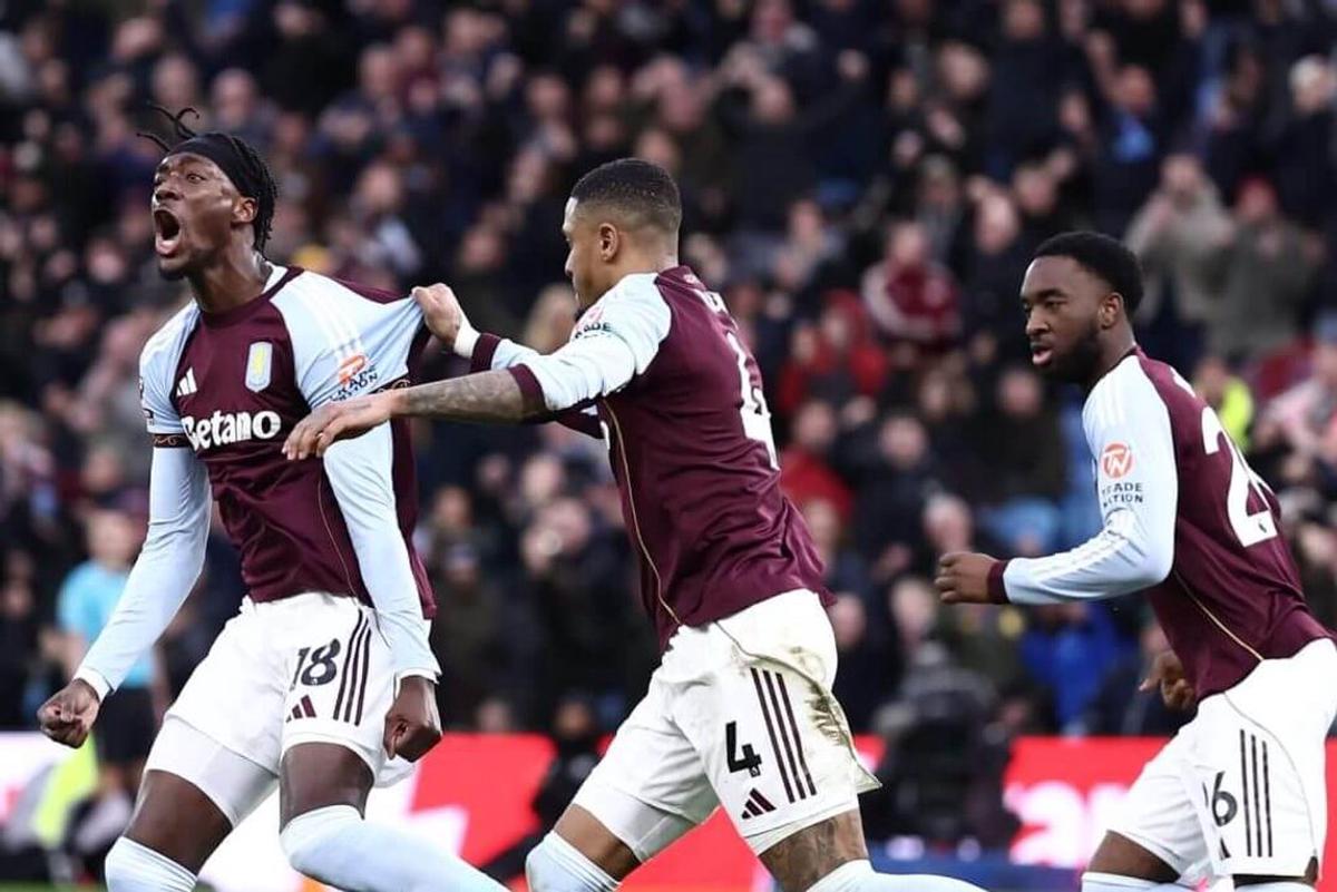 El Aston Villa se lo empató sobre el final al Leeds.
