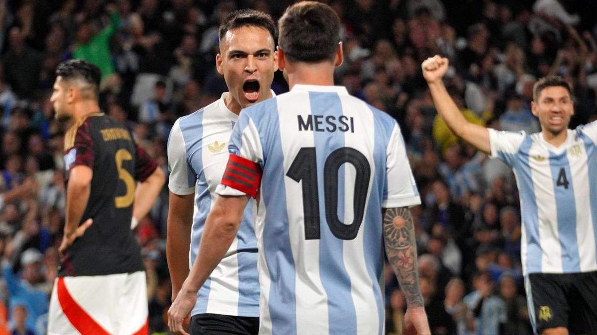 FOTO: Argentina le ganó a Perú en La Bombonera. 