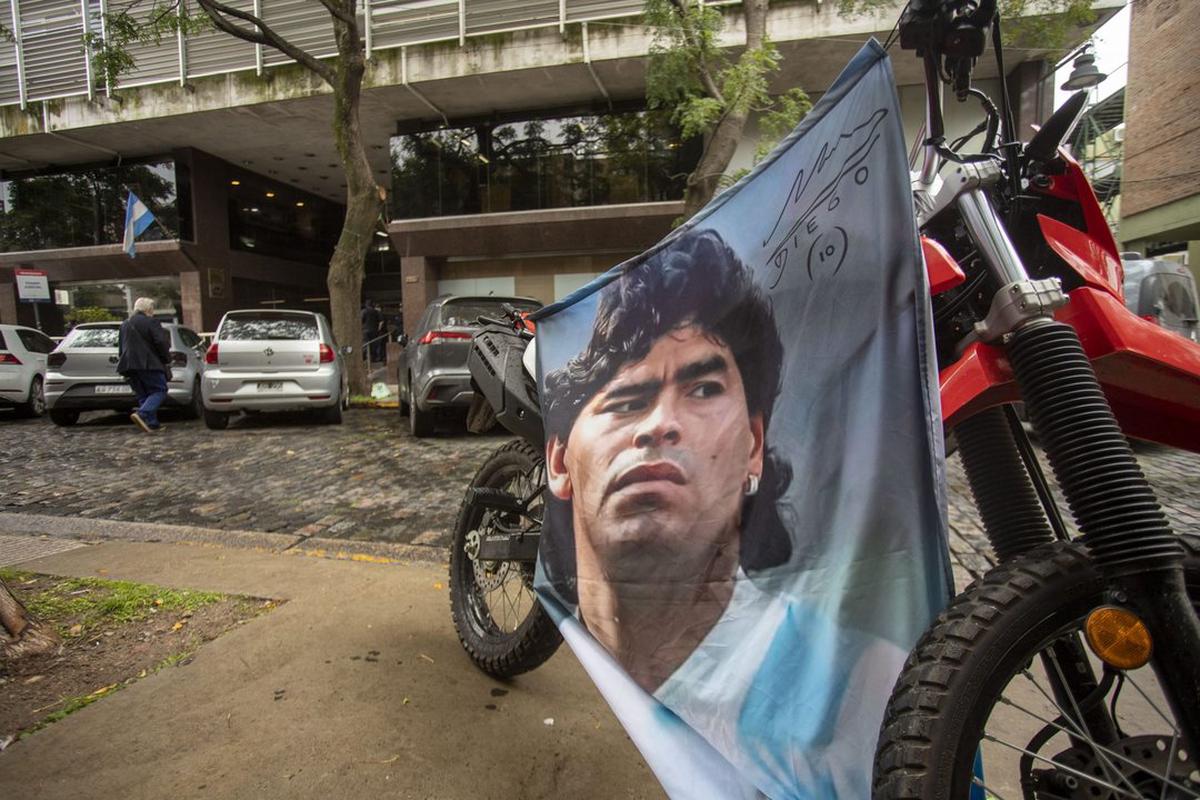 Tres custodios de Maradona testificarán en el juicio por su muerte