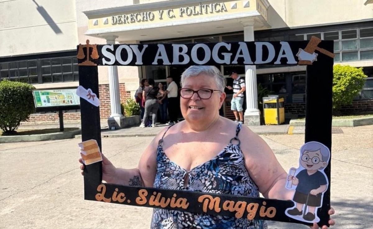 Silvia Maggio es psicóloga y enfermera y se recibió de abogada a sus 72 años.