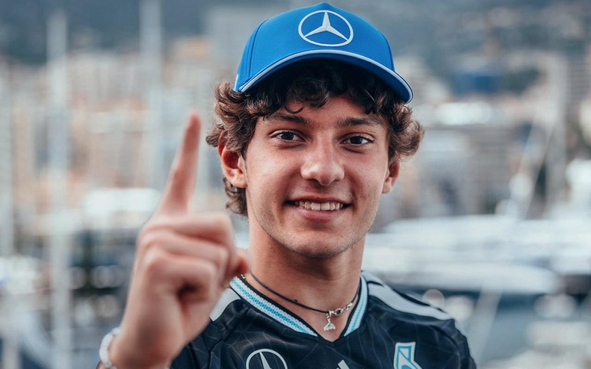 Kimi se gradúa definitivamente, batiendo por la pole a Verstappen y Hamilton
