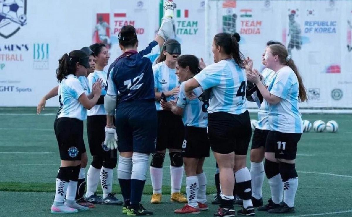 Las Murciélagas se consagraron campeonas del mundo en el Mundial de India.