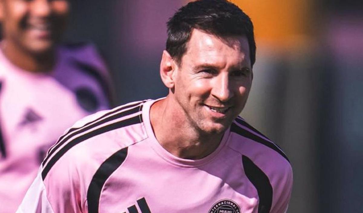 El astro argentino volvió a practicar con su club.
