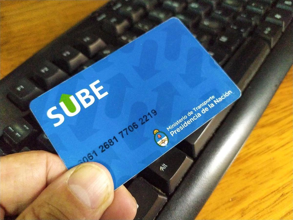 Tarjeta SUBE gratuita: quiénes se benefician y cuándo estará disponible