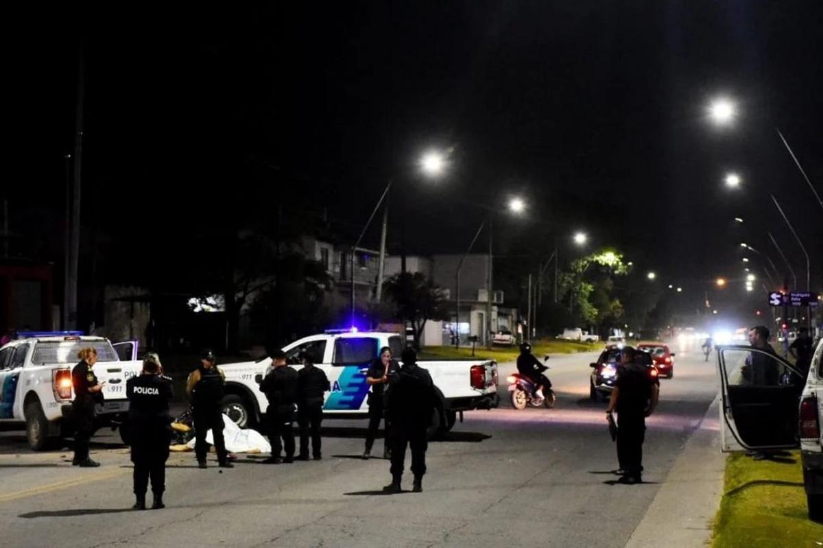 Trágico accidente en Mar del Plata: motociclista muere al chocar con patrullero