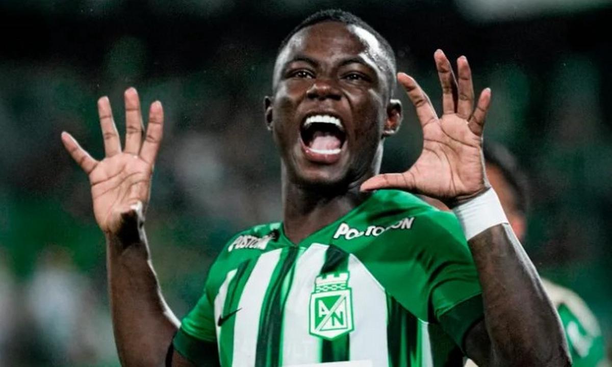 Marino Hinestroza, el extremo colombiano que busca