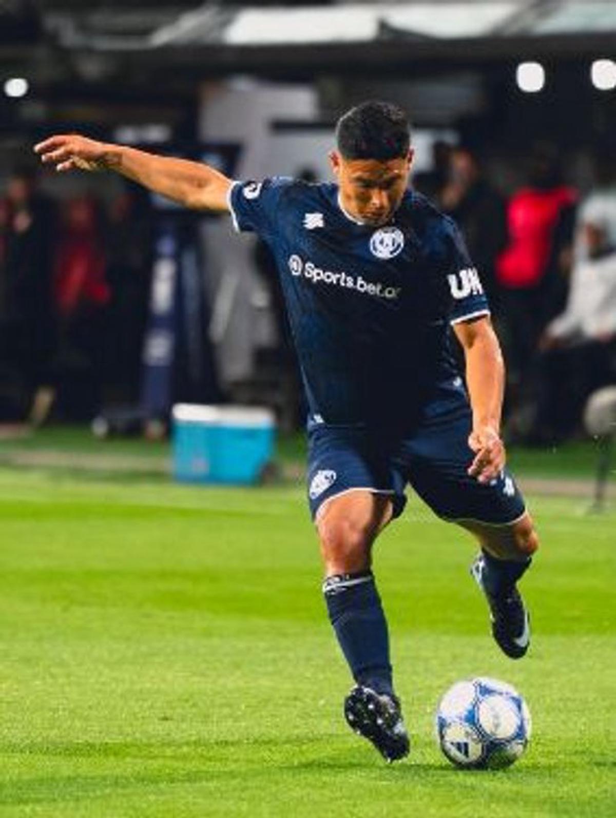 Maximiliano Salas durante la victoria de Independiente Rivadavia.