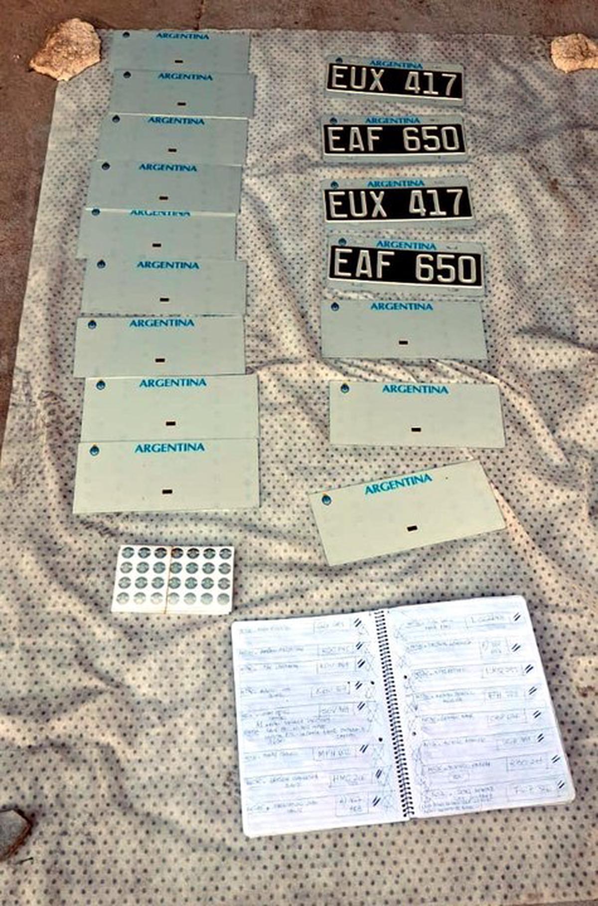 3ebbbb5b-2808-484e-a731-849e192355f4