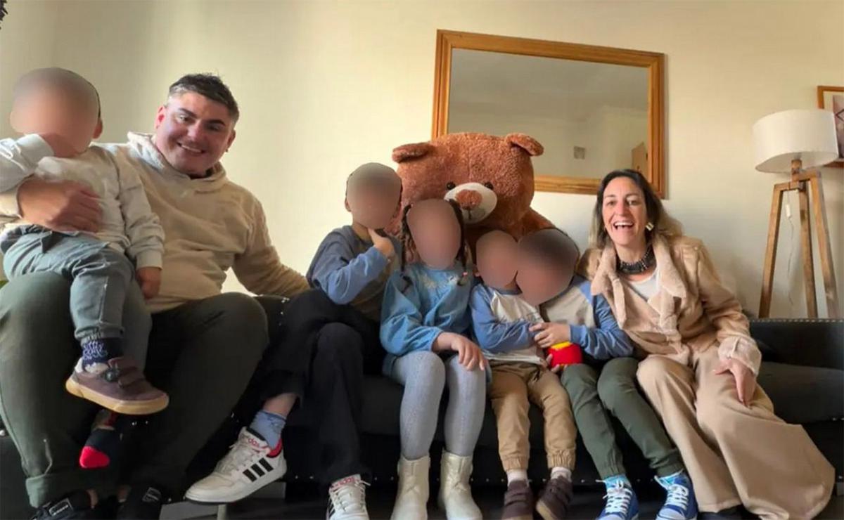 Marina y Ángel contaron su emotiva historia de adopción múltiple.