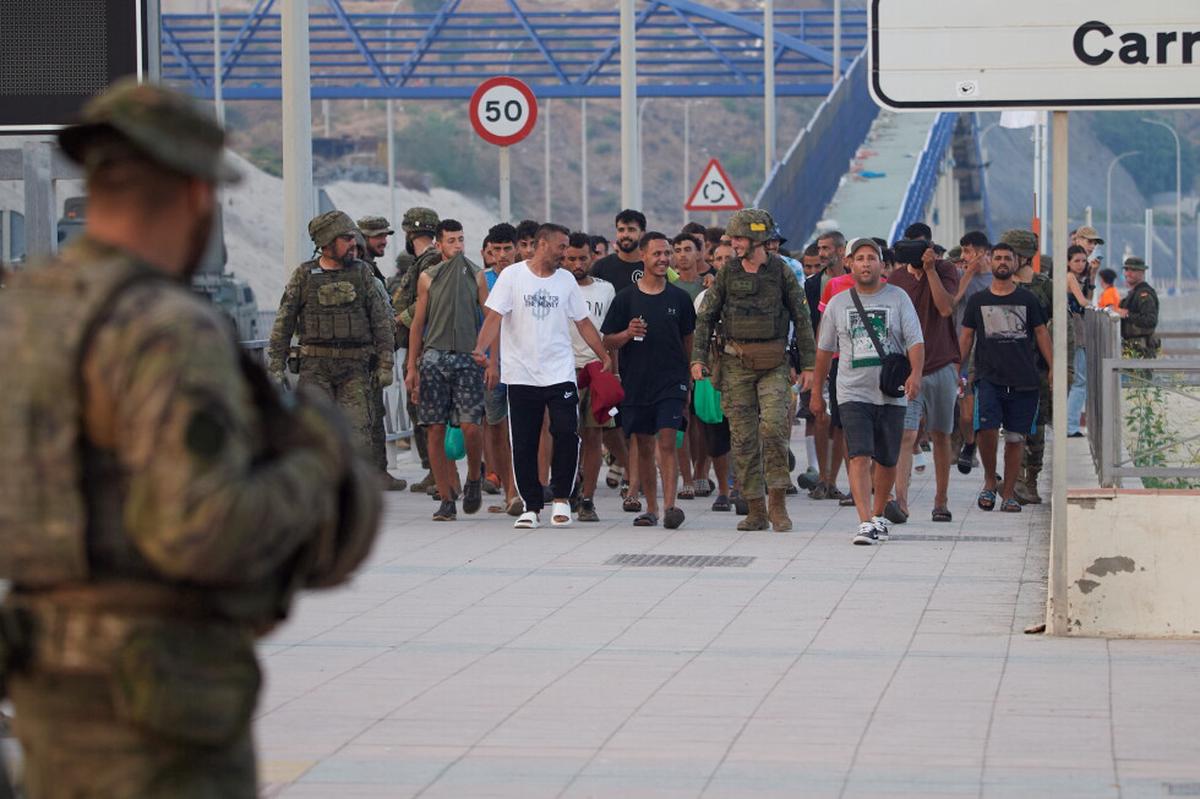 Ceuta lidia con las secuelas de la irrupción de miles de inmigrantes; la mayoría ya se fue