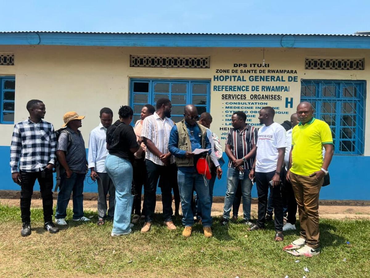 Trabajadores de centro de tratamiento del ébola en Congo se declaran en huelga por deuda salarial