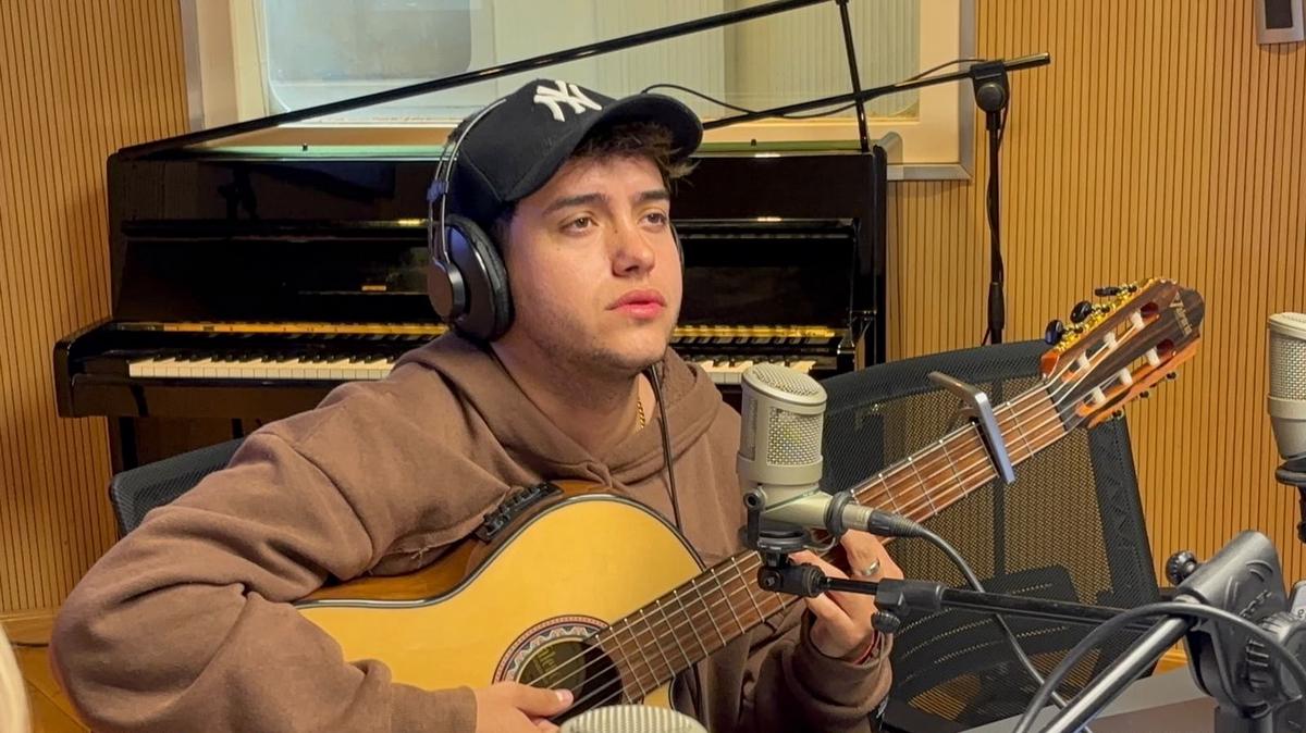Gonzalo Sarfatti, en los estudios de Cadena 3.