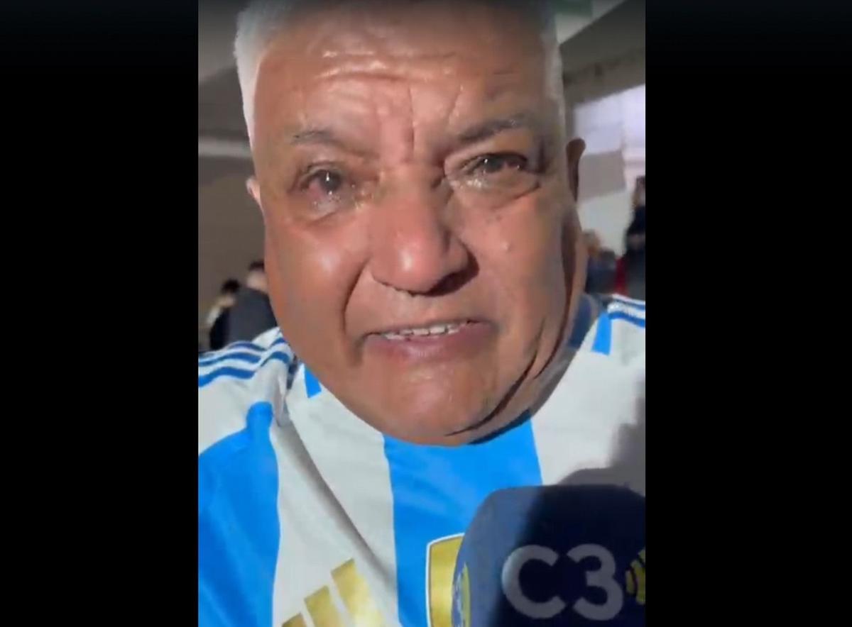 El abuelo de Maher Carrizo, con lágrimas de felicidad. 