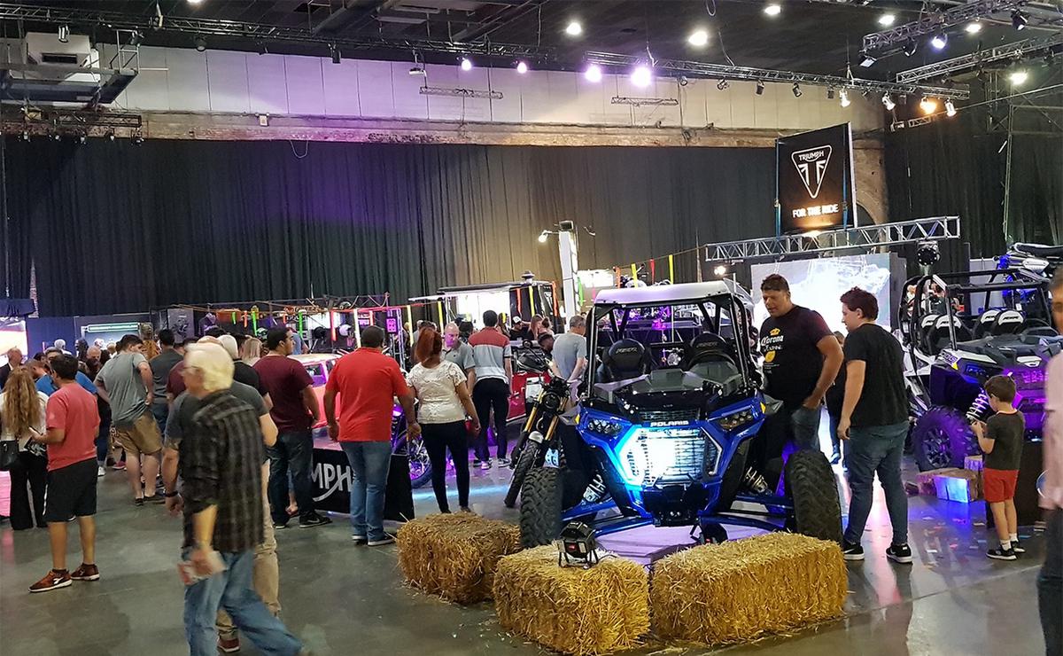 Salón del Automóvil, Funes.