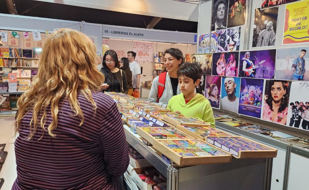 FOTO: Feria del Libro Rosario 2024. Día 1. 