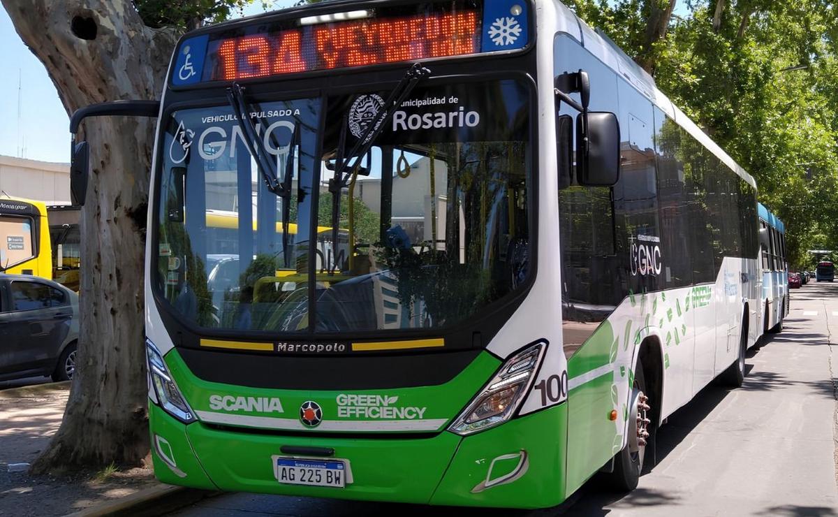 Suman colectivos a GNC en Rosario.