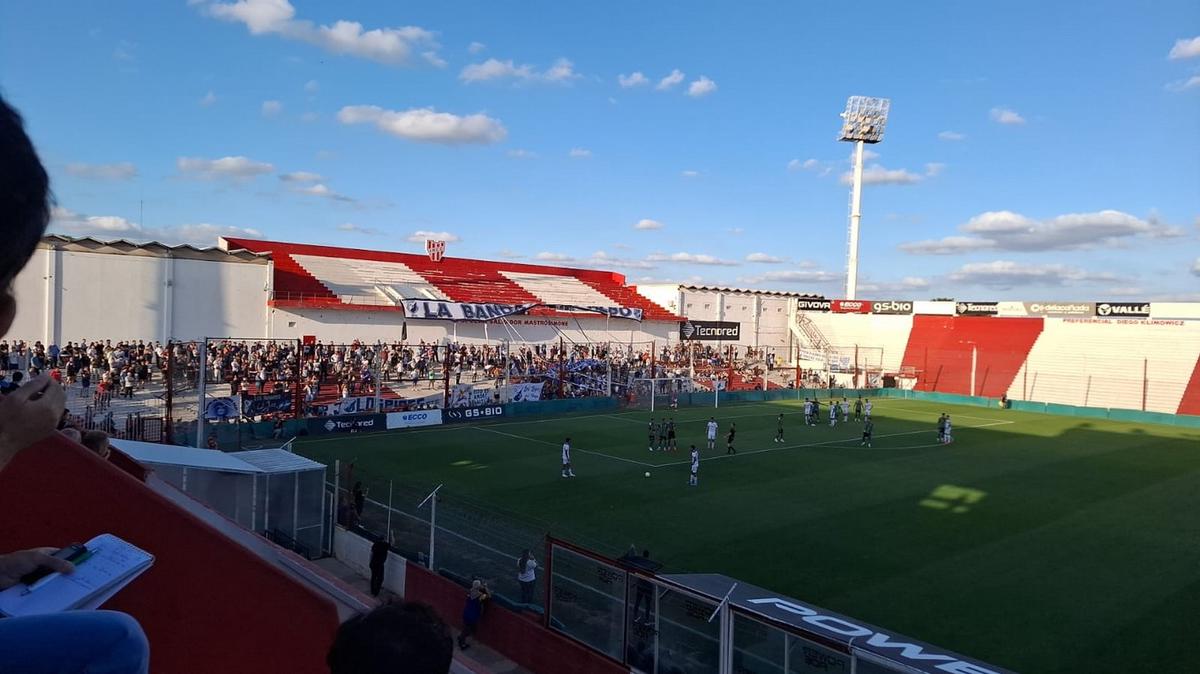 FOTO: Juniors-Amsurrbac, la final del torneo.