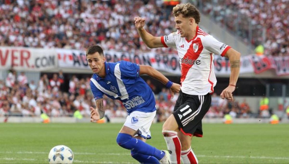 FOTO: El partido de la fecha: River recibe al puntero Vélez con ganas de acercarse