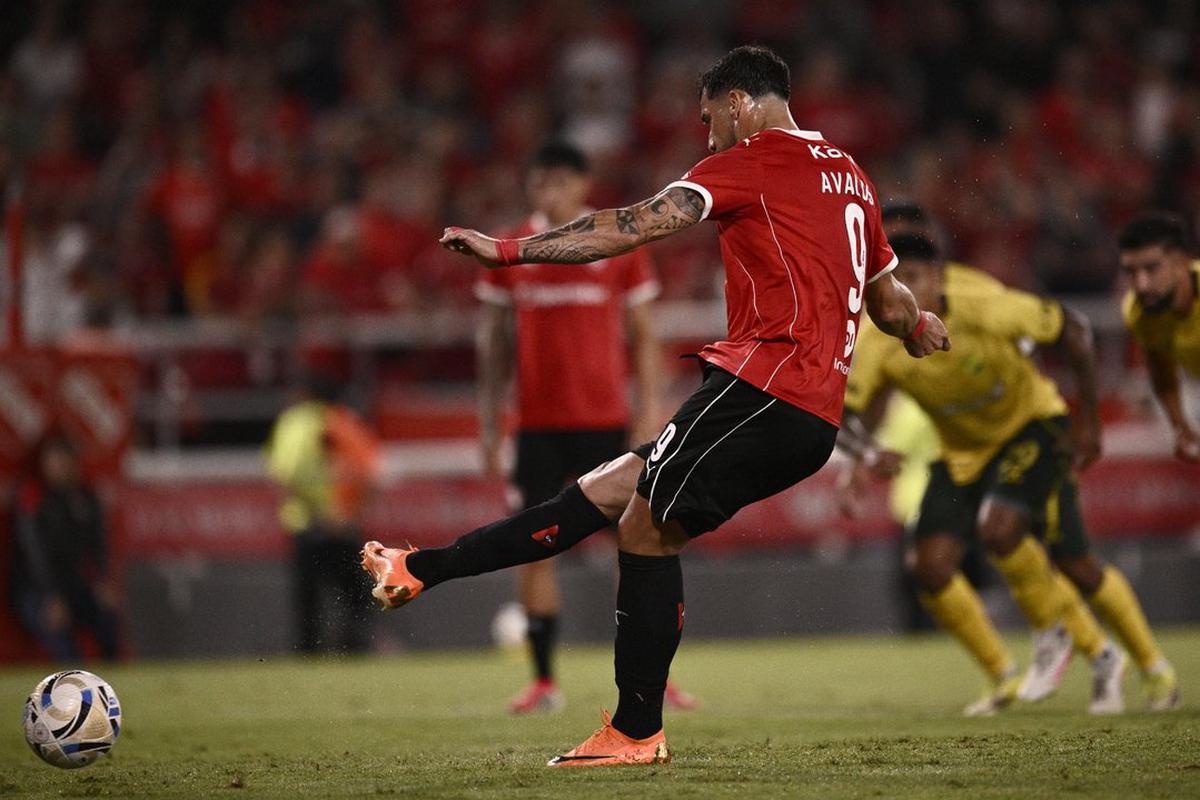 Independiente busca meterse en los octavos de final de la Copa Argentina.