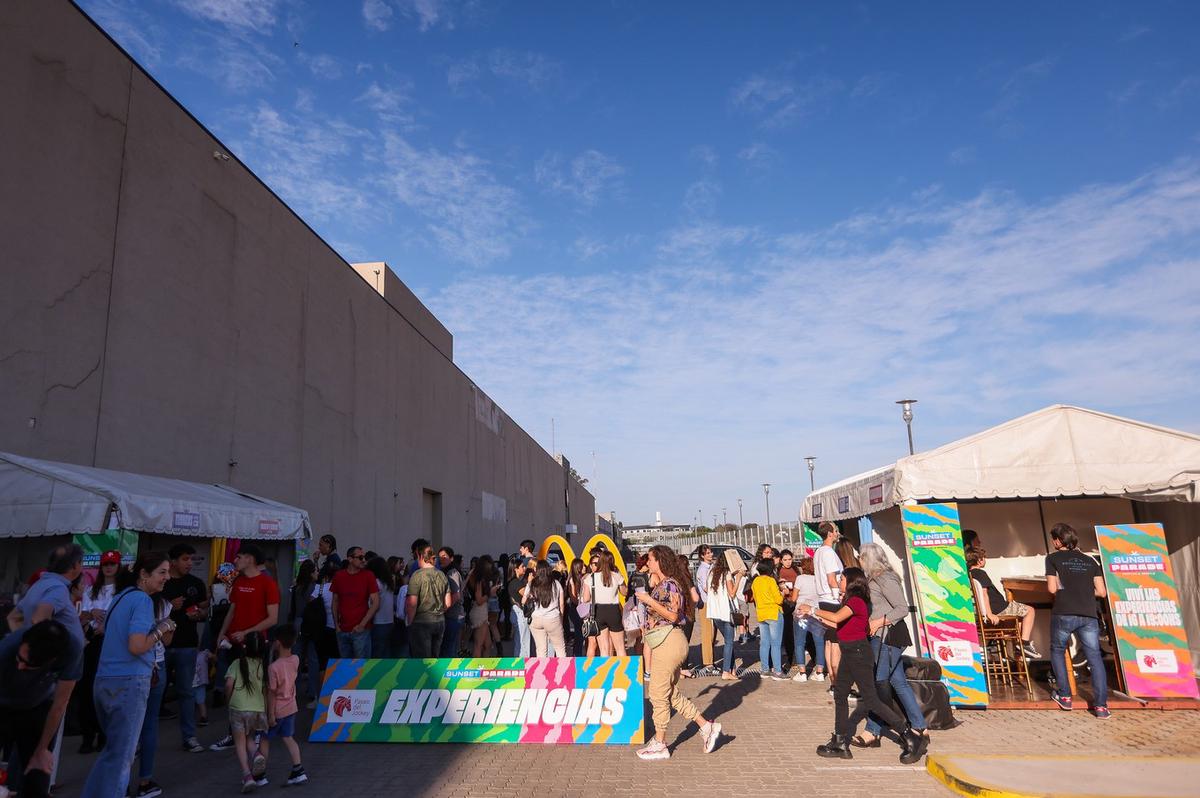 FOTO: Sunset Parade en Paseo del Jockey, una inolvidable celebración de la primavera