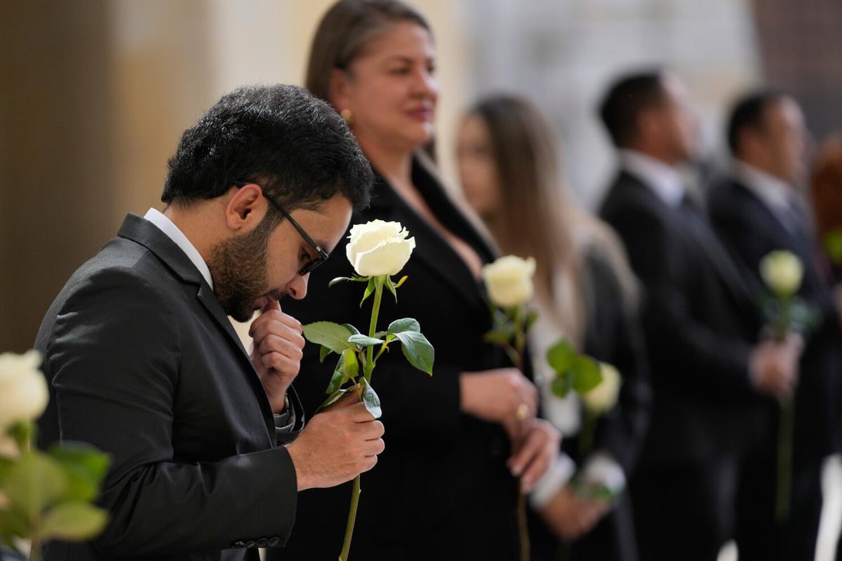 Colombia no olvida a los muertos y desaparecidos tras 40 años de la toma del Palacio de Justicia