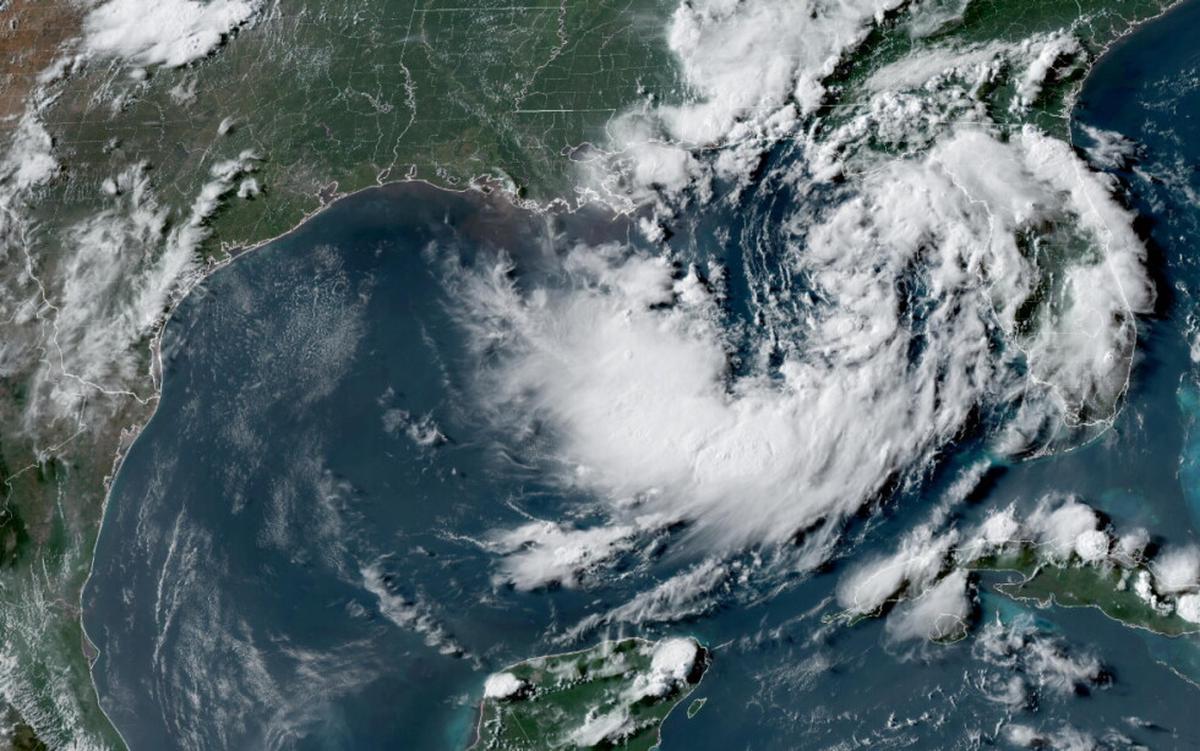 Una depresión tropical en el norte del golfo de México podría fortalecerse