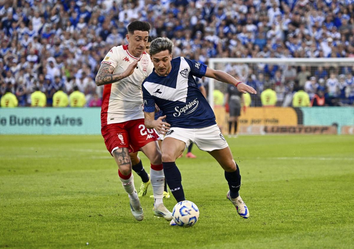 FOTO: Vélez recibe a Huracán por el campeonato.