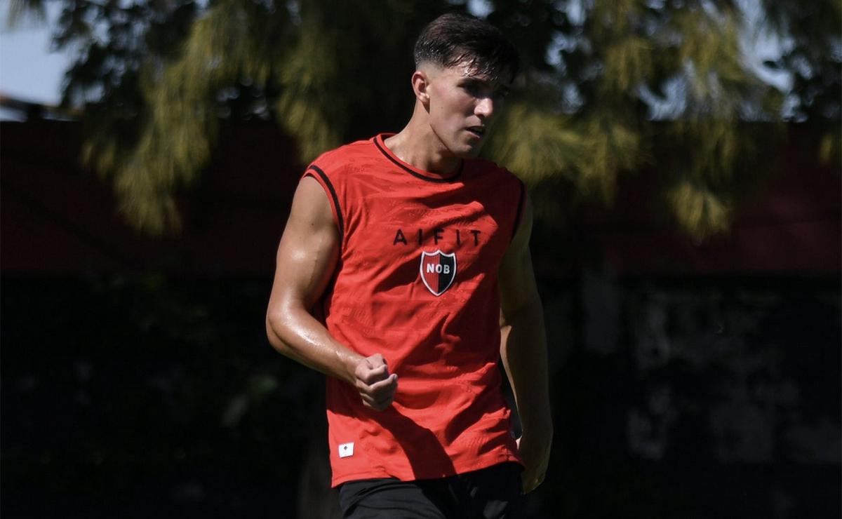 Newell's cerró al defensor Martín Ortega para competir por el lateral derecho
