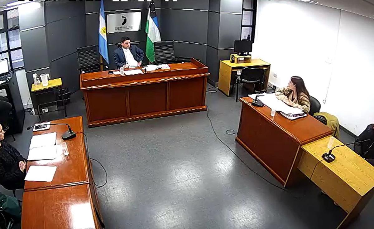 Prisión preventiva para mujer que rompió tobillera y se fugó en Río Negro