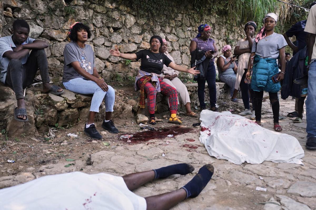 Pandilla libera a mujeres y niños secuestrados tras asalto mortal en Haití