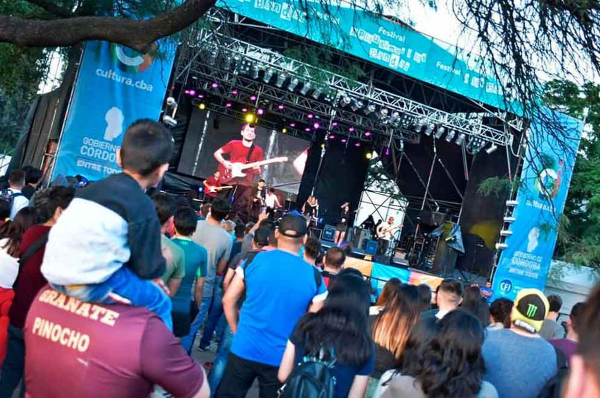 Vuelve el Festival Aplaudamos a las Bandas este fin de semana en Córdoba.