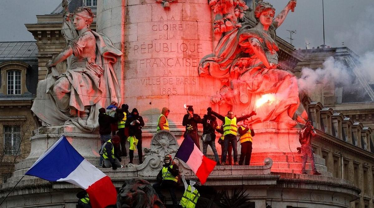 Como en 2018, los Chalecos Amarillos volvieron a las protestas. AP