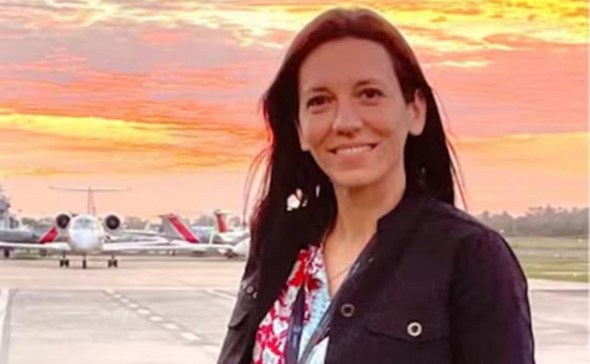 Tossi, secretaria del bróker que intervino en la venta de los pasajes.