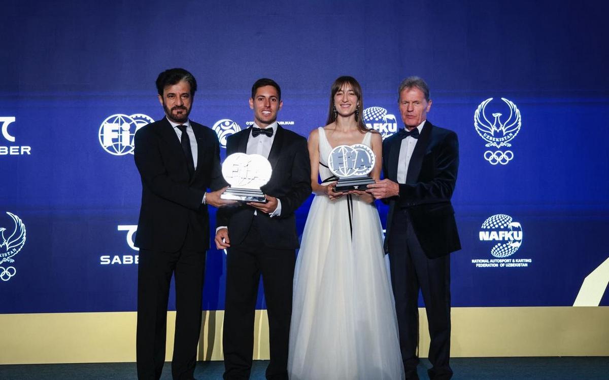 'Nico' y 'Vale' con Ben Sulayem y Wilson en la Gala de FIA