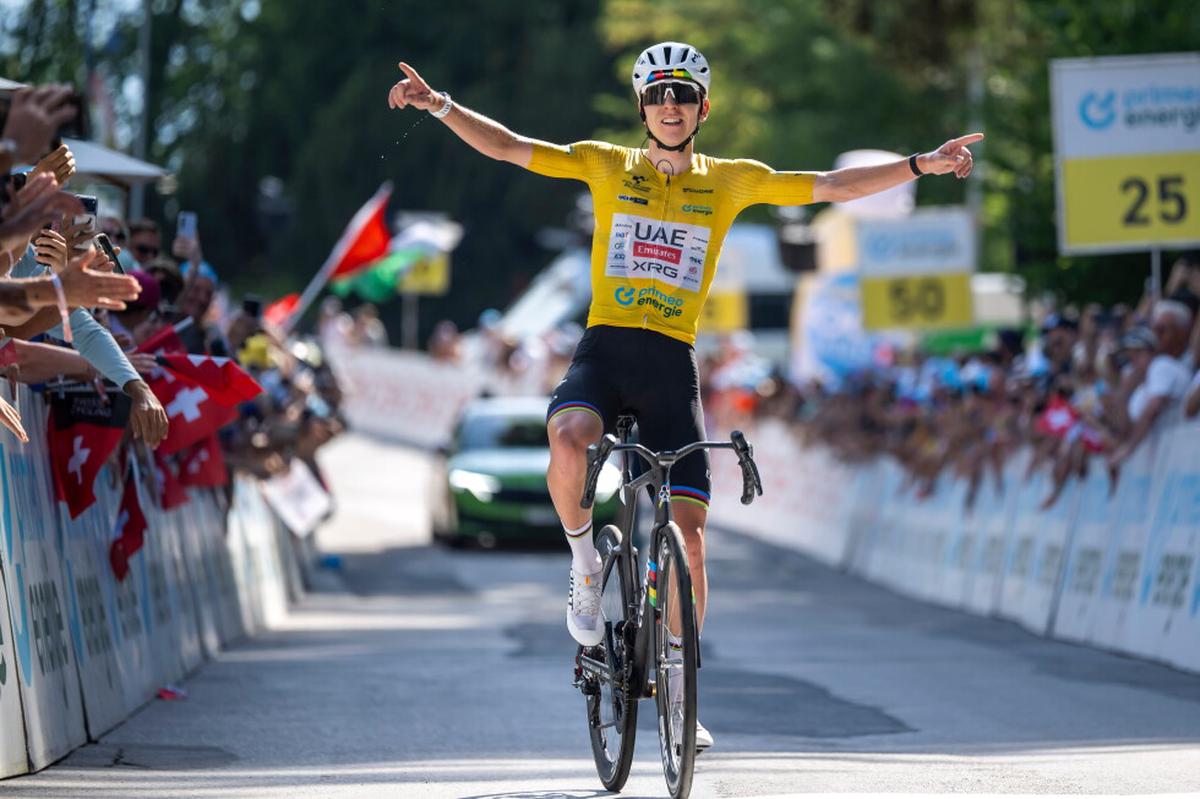 Tadej Pogacar gana el Tour de Suiza con estilo al llevarse la etapa final