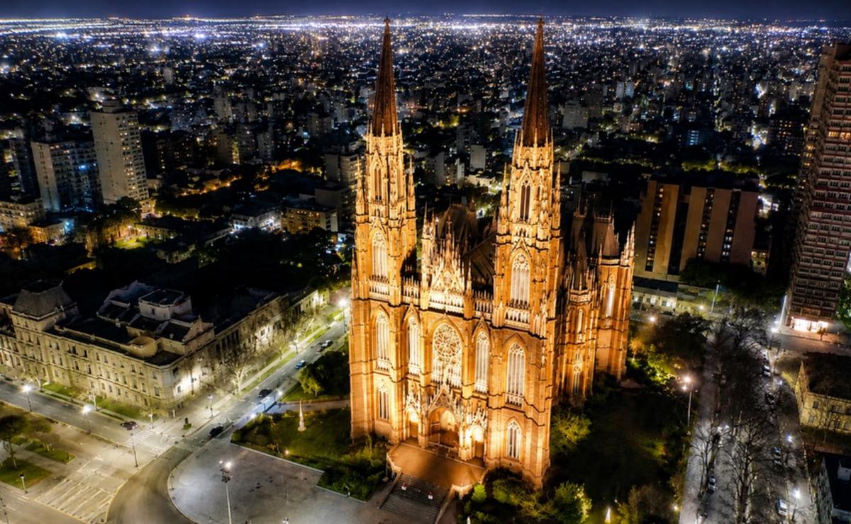 La Catedral de La Plata fue elegida la más linda del mundo.