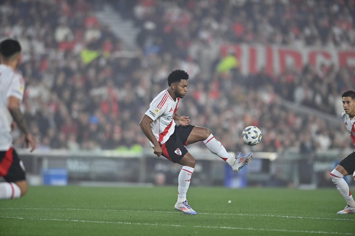 FOTO: Borja festeja el segundo tanto de River ante Atlético Tucumán. Foto: CARP