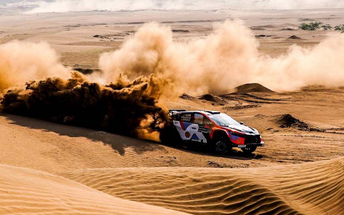 Arabia ya es la carrera de la arena en WRC y Fourmaux sigue al frente