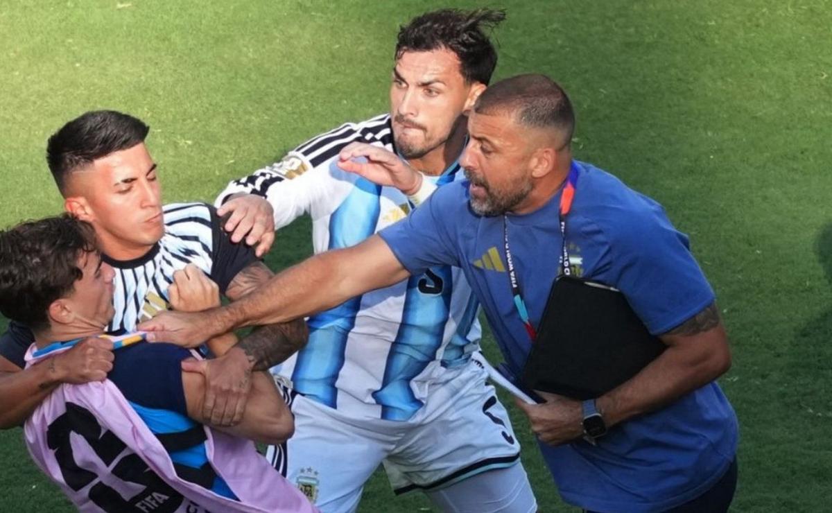 Paredes rompió el silencio