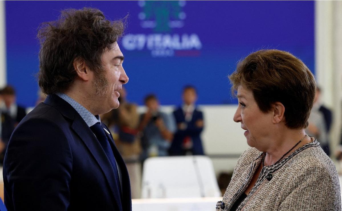 FOTO: Javier Milei y la titular del FMI, Kristalina Georgieva. (Foto: NA)