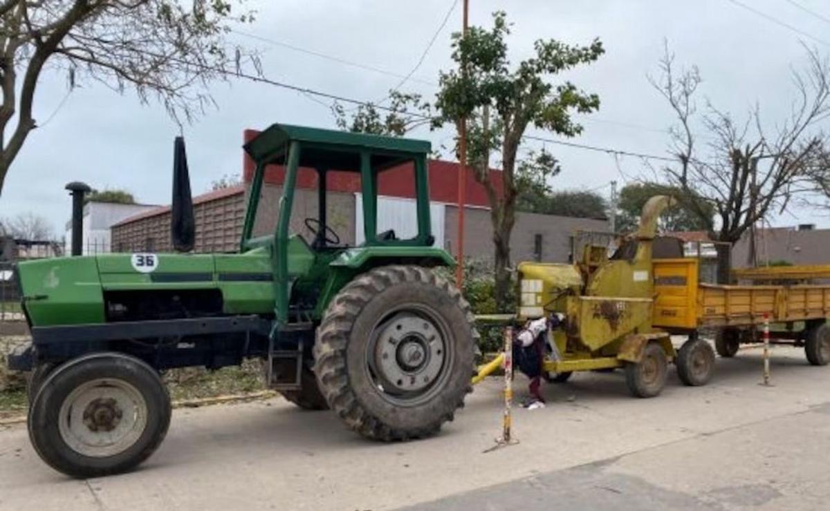 Murió el empleado municipal de Brinkmann que había quedado atrapado en una trituradora de ramas.